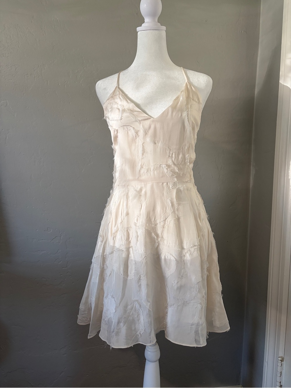 Misha 100% Silk Ivory Textured Dress Size 8 Frayed Bridal Rehearsal Dinner Court